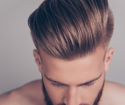 man haarstuk blond haar